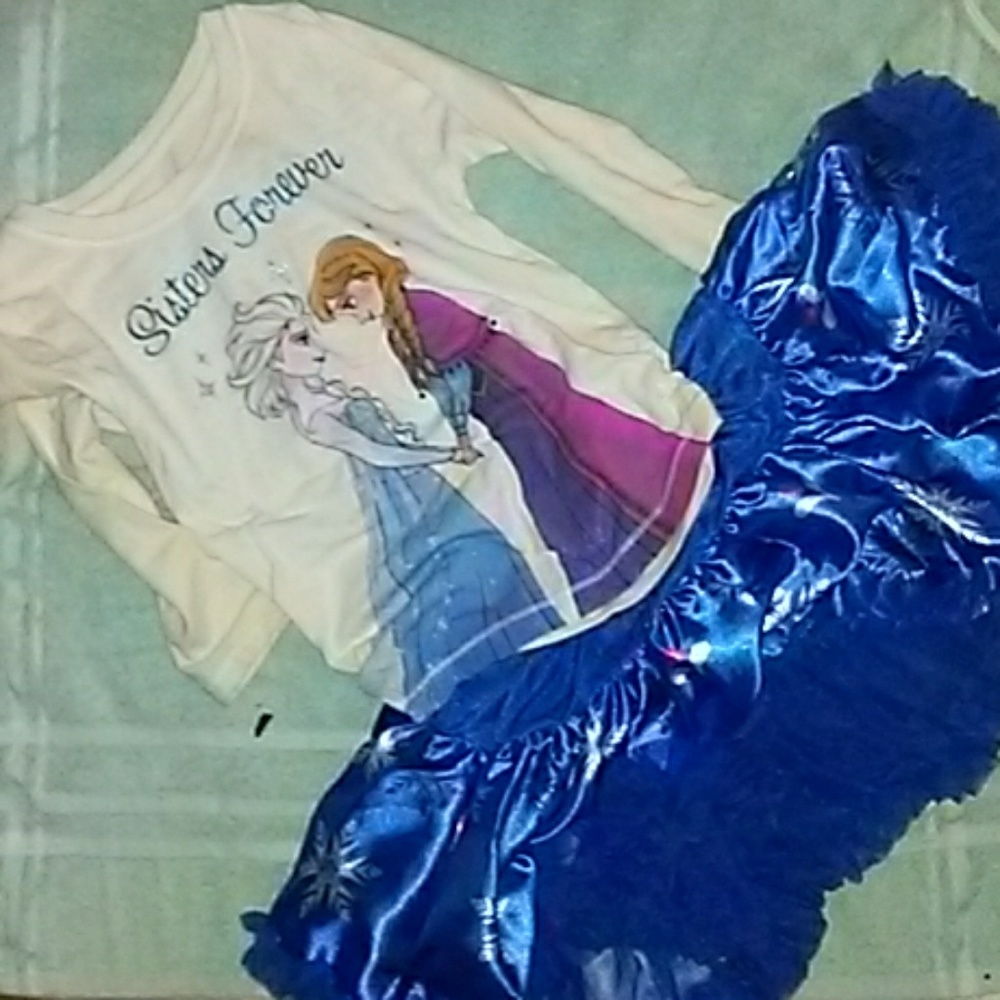 Frozen outfit